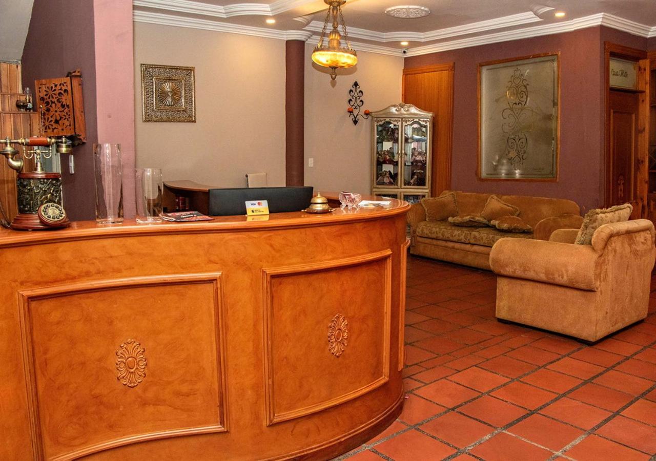 Hotel Boutique Casa Ruth En קואנקה מראה חיצוני תמונה
