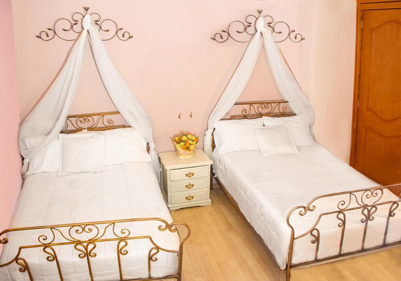 Hotel Boutique Casa Ruth En קואנקה מראה חיצוני תמונה