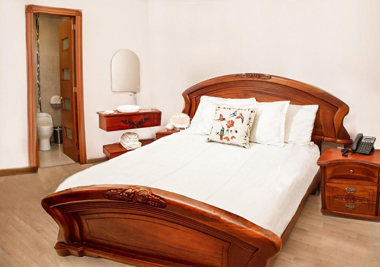 Hotel Boutique Casa Ruth En קואנקה מראה חיצוני תמונה