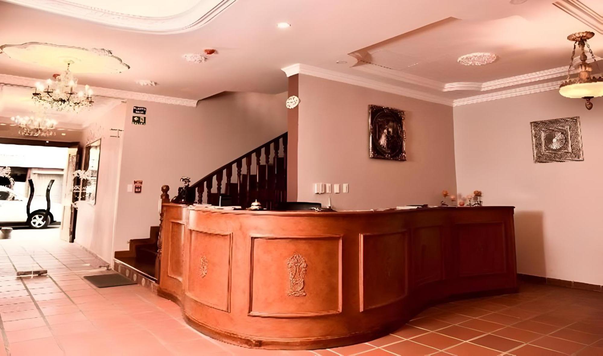 Hotel Boutique Casa Ruth En קואנקה מראה חיצוני תמונה
