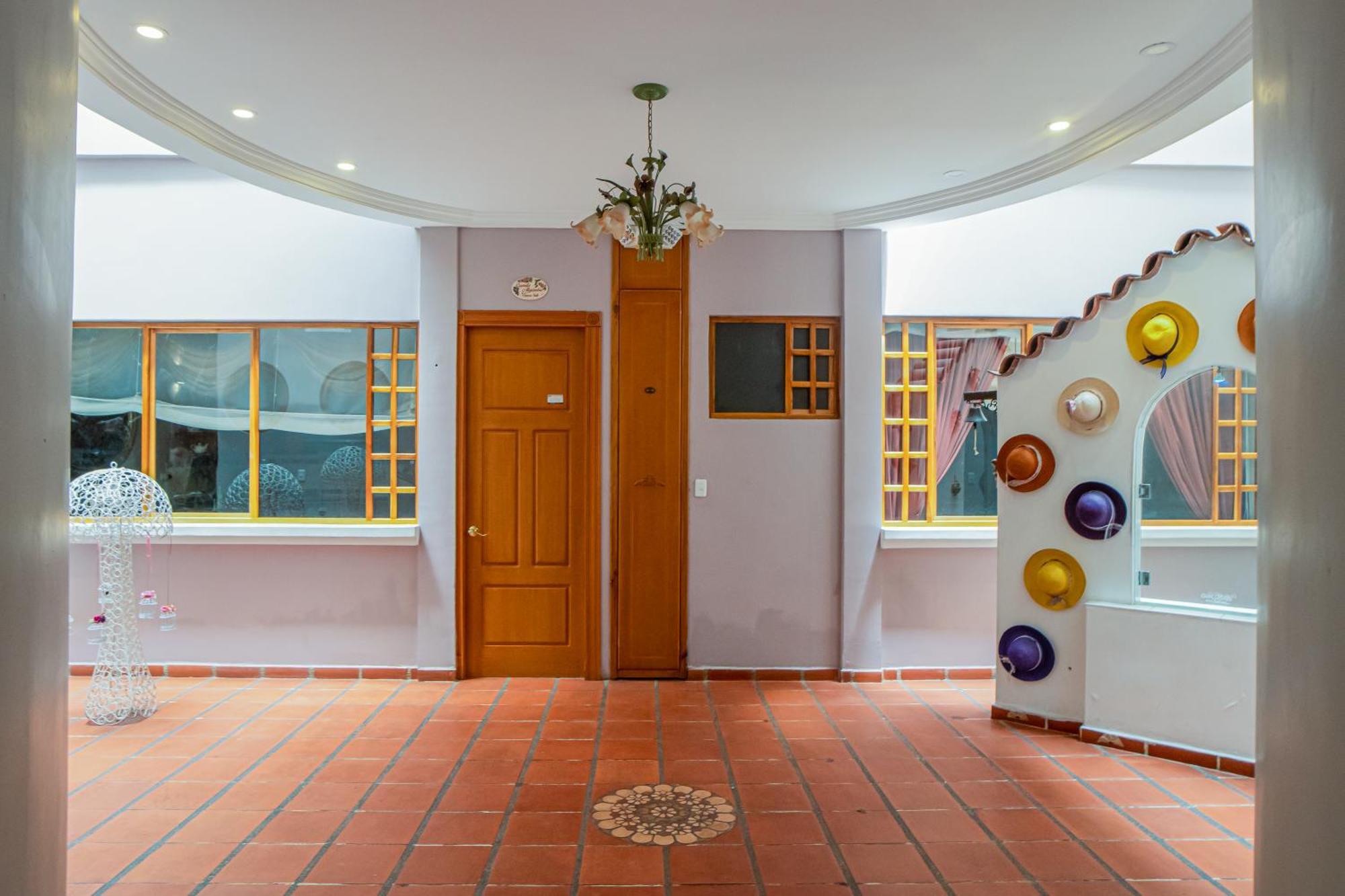 Hotel Boutique Casa Ruth En קואנקה מראה חיצוני תמונה